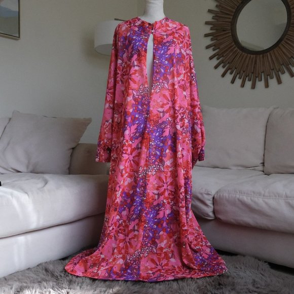 jcpenney Other - Vintage JCPenney Colorful Pink Floral One Size Caftan Loungewear